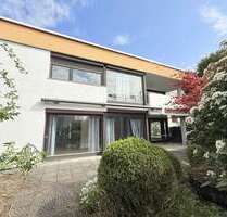 Haus zum Kaufen in Esslingen 850.000,00 € 254.4 m²
