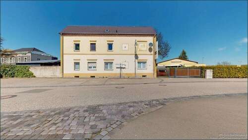 Foto - Haus zum Kaufen in Lutherstadt Eisleben 210.000,00 € 265.77 m²