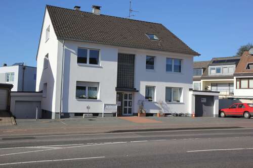 Foto - Haus zum Kaufen in Bergisch Gladbach 899.000,00 € 286 m²