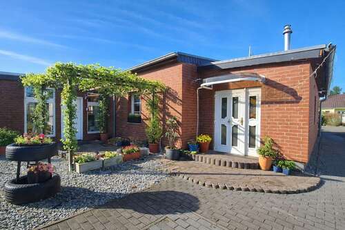 Foto - Haus zum Kaufen in Sachsen-Anhalt - Burg 265.000,00 € 160 m²