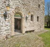 Haus zum Mieten in Ratingen-Heiligenhaus 3.800,00 € 250 m²