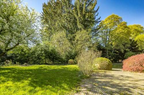 Foto - Grundstück zu verkaufen in Gräfelfing Lochham 990.000,00 € 499 m²
