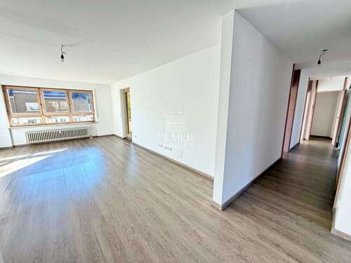 Foto - Wohnung zum Kaufen in Böblingen 375.000,00 € 93.99 m²