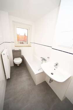 Foto - Wohnung zum Mieten in Lutherstadt Eisleben 303,00 € 50.52 m²