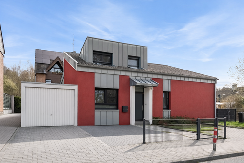 Foto - Haus zum Kaufen in Ratingen-Ost 1.040.000,00 € 190 m²