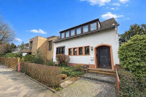 Foto - Haus zum Kaufen in Düsseldorf 1.950.000,00 € 249 m²
