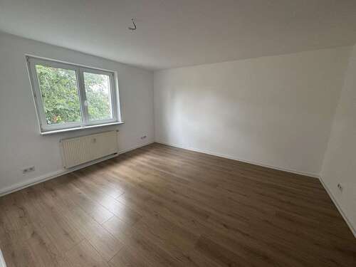 Foto - Wohnung zum Mieten in Thräna 340,00 € 50 m²