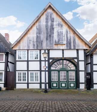 Foto - Haus zum Kaufen in Rheda-Wiedenbrück Rheda 440.000,00 € 250 m²