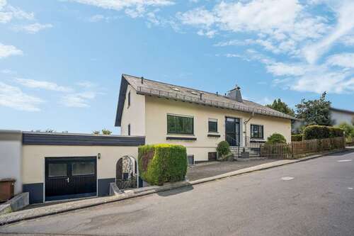 Foto - Haus zum Kaufen in Hadamar 469.000,00 € 214 m²