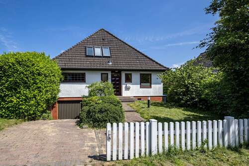 Foto - Haus zum Kaufen in Hamburg Poppenbüttel 845.000,00 € 199 m²