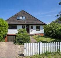 Haus zum Kaufen in Hamburg Poppenbüttel 780.000,00 € 199 m² - Hamburg / Poppenbüttel