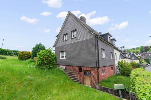 Foto - Haus zum Kaufen in Siegen 219.500,00 € 110 m²