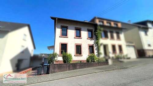 Foto - Haus zum Kaufen in Mettlach 139.800,00 € 100 m²