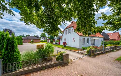 Foto - Haus zum Kaufen in Bergen 598.000,00 € 345 m²