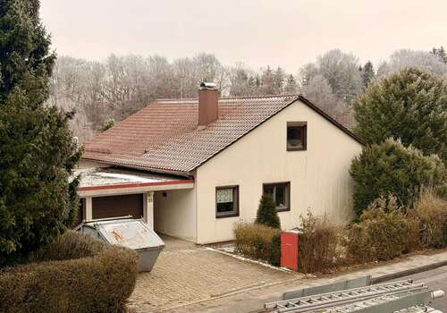 Foto - Haus zum Kaufen in Warthausen 399.000,00 € 140 m²