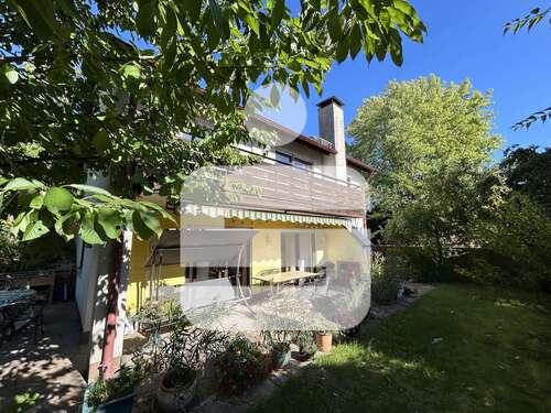 Foto - Haus zum Kaufen in Uttenreuth 820.000,00 € 167 m²