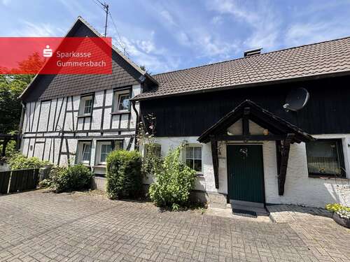 Foto - Haus zum Kaufen in Reichshof 259.000,00 € 210 m²