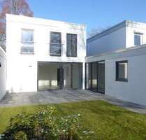 Haus zum Mieten in Hamburg 3.175,00 € 127 m²