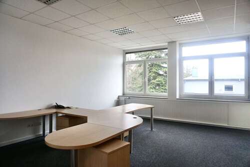 Foto - Büro in Gersthofen 1.300,00 € 214 m²