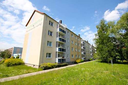 Foto - Wohnung zum Mieten in Halle (Saale) 355,00 € 49.28 m²