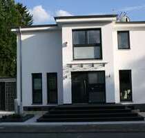 Haus zum Mieten in Dreieich 4.390,00 € 300 m²