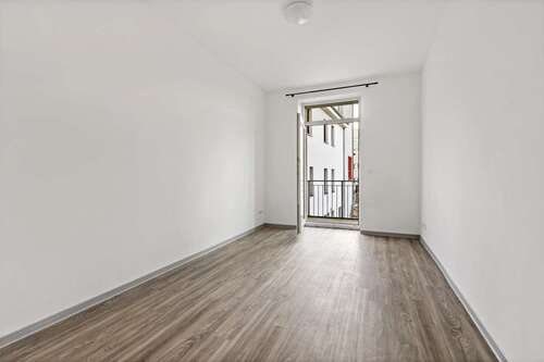 Foto - Wohnung zum Mieten in Halle 395,00 € 43 m²