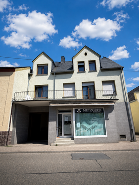 Foto - Haus zum Kaufen in Mülheim-Kärlich 310.000,00 € 196 m²
