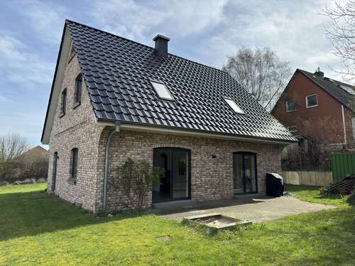 Foto - Haus zum Mieten in Ottendorf 1.780,00 € 140 m²