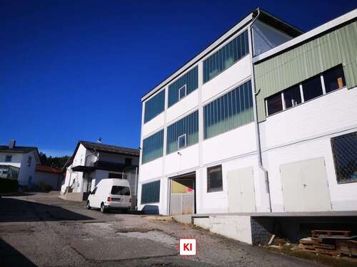 Foto - Halle in Kirchberg i.Wald 900.000,00 € 3000 m²