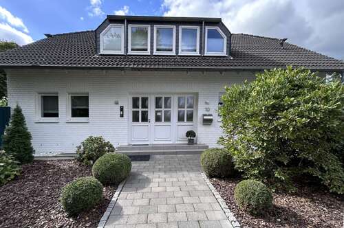 Foto - Haus zum Kaufen in Meerbusch 1.050.000,00 € 225.26 m²