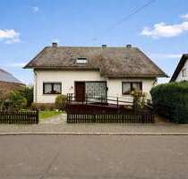 Haus zum Kaufen in Ellenz-Poltersdorf 279.000,00 € 214 m²