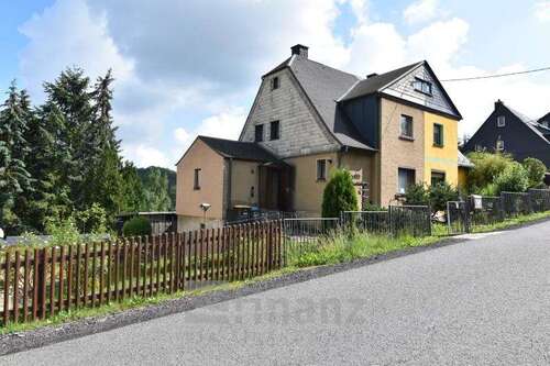 Foto - Haus zum Kaufen in Burkhardtsdorf 49.000,00 € 82.56 m²