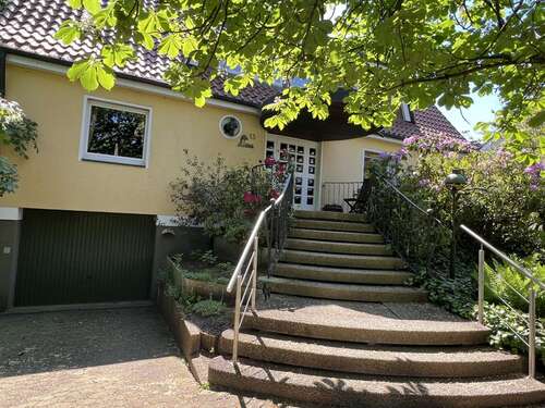 Foto - Haus zum Kaufen in Hannover Isernhagen-Süd 850.000,00 € 370 m²