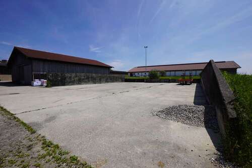 Foto - Halle in Griesstätt 1.000,00 € 740 m²