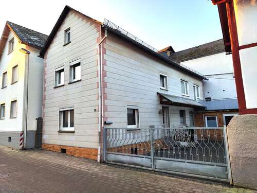 Foto - Haus zum Kaufen in Weilburg 109.000,00 € 119 m²