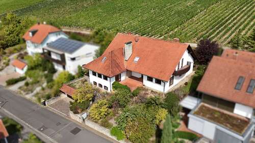 Foto - Haus zum Kaufen in Eibelstadt 695.000,00 € 331 m²