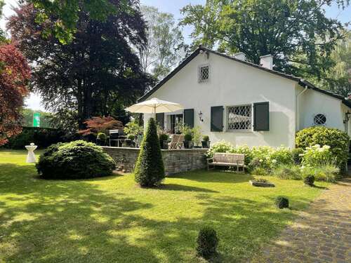 Foto - Haus zum Kaufen in Köln 1.950.000,00 € 177.48 m²
