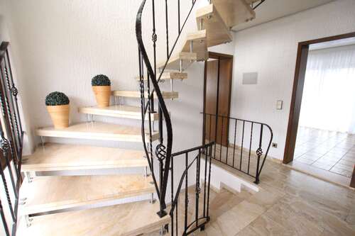 Foto - Haus zum Kaufen in Sandhausen 698.000,00 € 180 m²