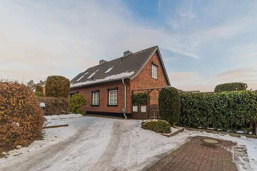 Foto - Haus zum Kaufen in Wedel 539.900,00 € 176 m²