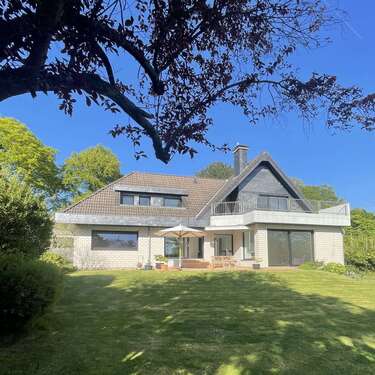 Foto - Haus zum Kaufen in Heiligenhaus-Isenbügel 980.000,00 € 236 m²