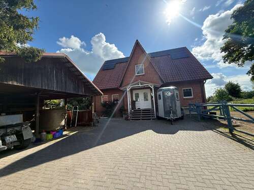 Foto - Haus zum Kaufen in Drage 749.000,00 € 198 m²