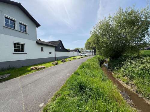 Foto - Haus zum Kaufen in Großostheim-OT 555.000,00 € 223.5 m²