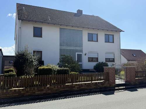 Foto - Haus zum Kaufen in Uehlfeld 450.000,00 € 227.47 m²