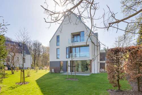 Foto - Wohnung zum Mieten in Hamburg Wellingsbüttel 2.700,00 € 146 m²