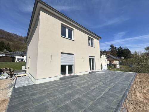 Foto - Haus zum Mieten in Schlüchtern 1.860,00 € 158 m²