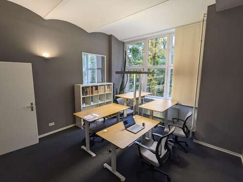 Foto - Büro in Berlin 990,00 € 23 m² - 990,00&nbsp;EUR Kaltmiete, ca.&nbsp; 23,00&nbsp;m&sup2;