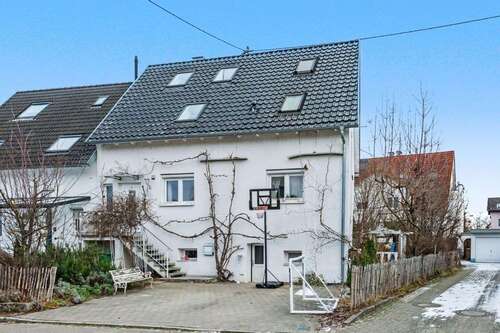 Foto - Haus zum Kaufen in Freiburg im Breisgau 720.000,00 € 181.18 m²