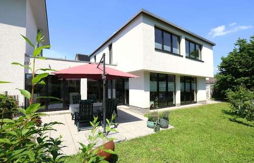 Foto - Haus zum Kaufen in Solingen 675.000,00 € 206.75 m²