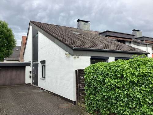 Foto - Haus zum Kaufen in Isernhagen 579.000,00 € 183 m²