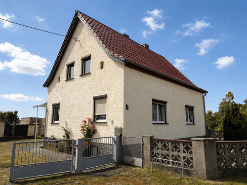 Foto - Haus zum Kaufen in Gröditz 99.000,00 € 110 m²